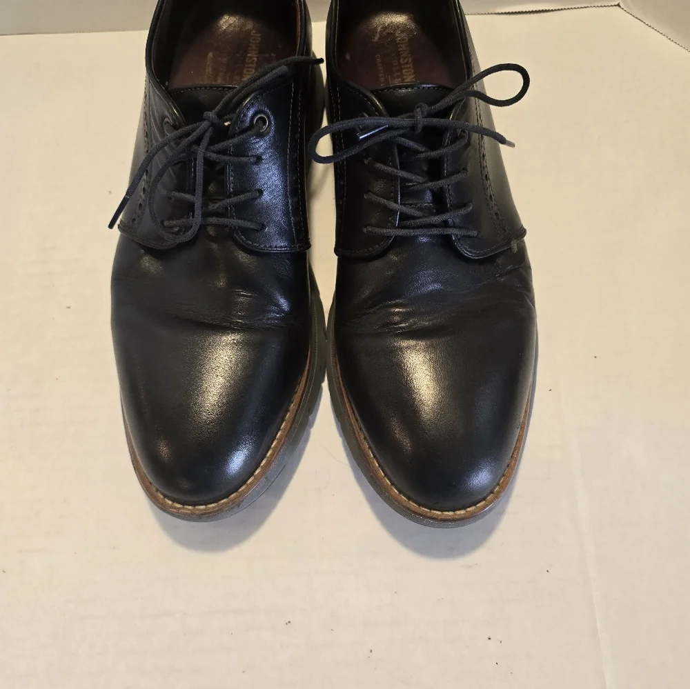 Men‎ Oxfords